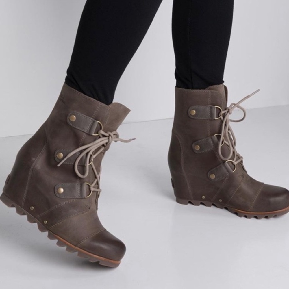 SOREL Joan of Artic Wedge Boots